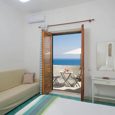 Giovanni's House بيت ضيافة
