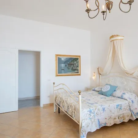 بيت ضيافة Giovanni's House