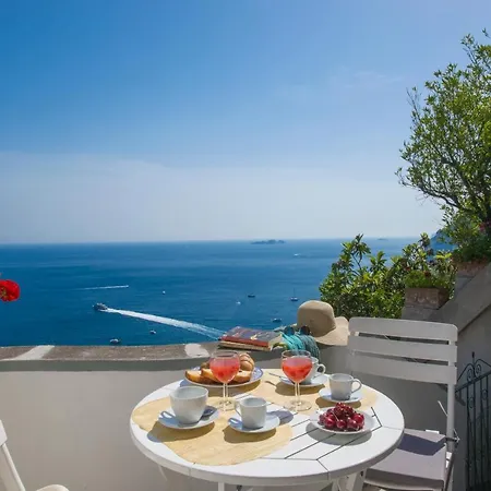 Giovanni's House بيت ضيافة